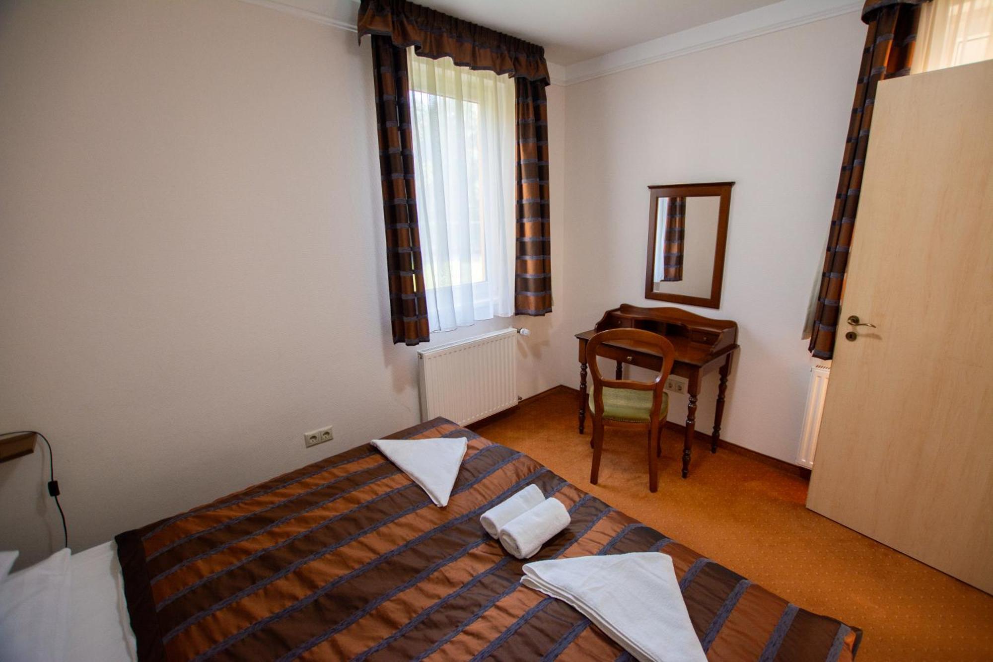 Bük Bernadett Villa Apartman 3 מראה חיצוני תמונה
